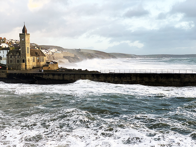 Porthleven_ChurchCliffs